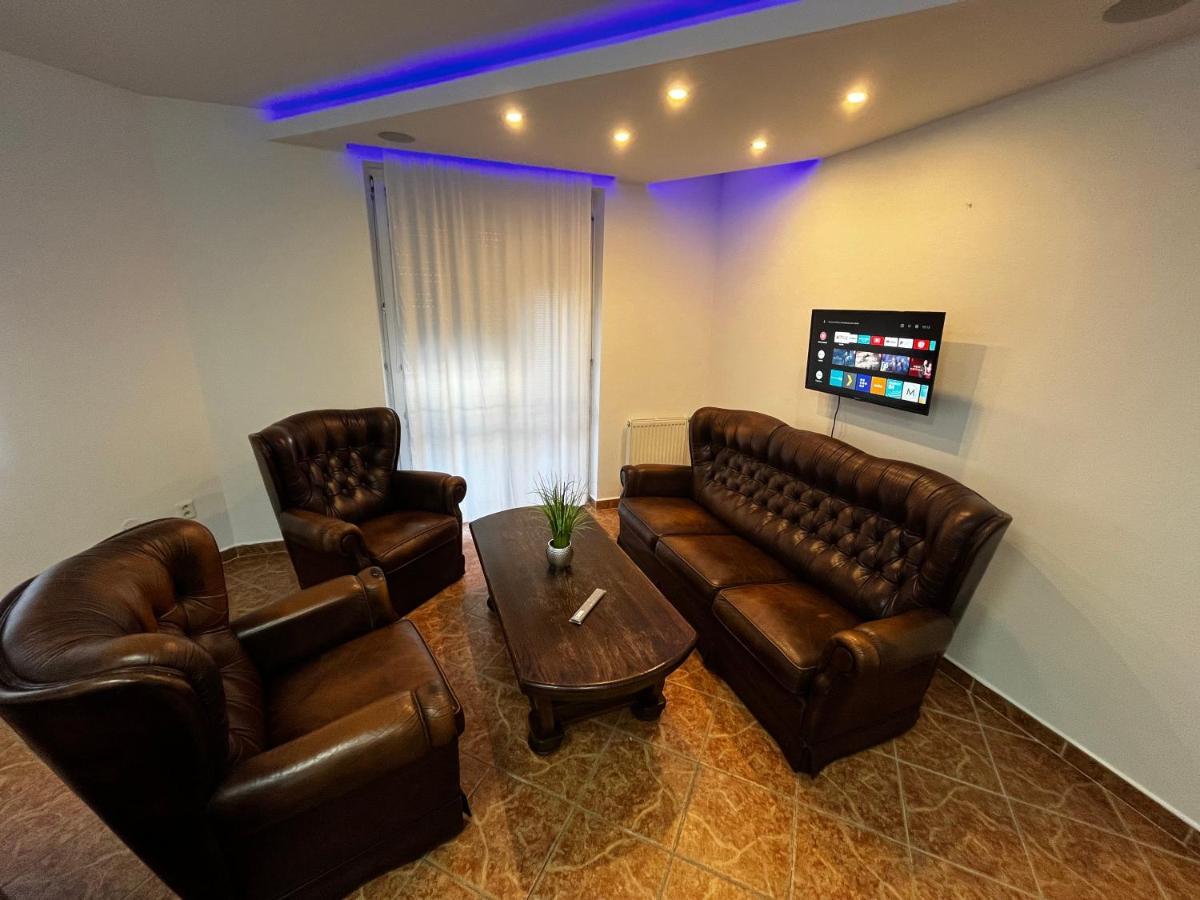 Apartman Nico Дунайска-Стреда Экстерьер фото