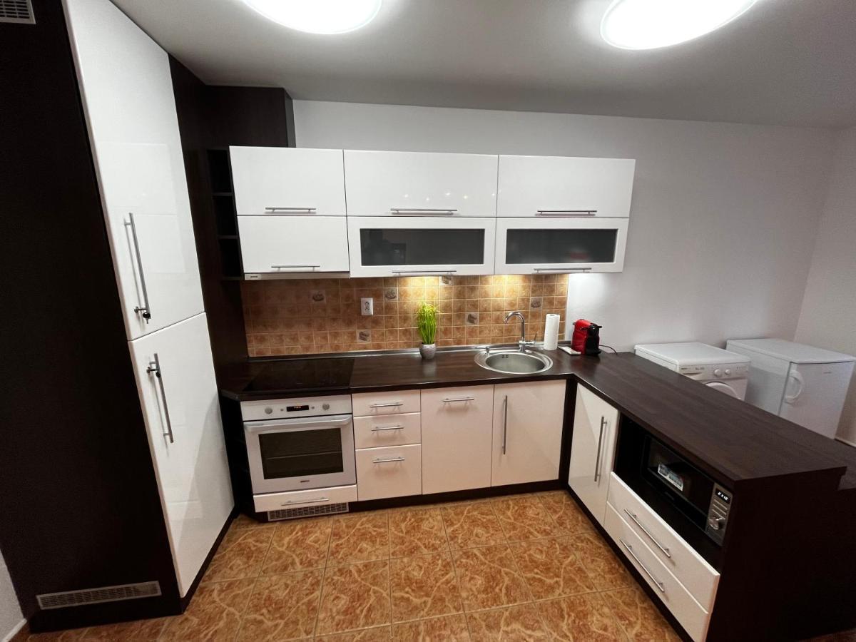 Apartman Nico Дунайска-Стреда Экстерьер фото